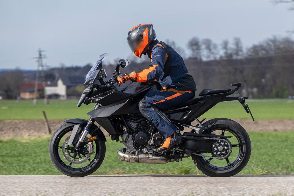 KTM 1390 Super Duke GT